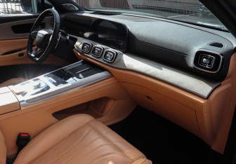 Подержанный автомобиль Jaecoo J8 2024 года (8 фото)