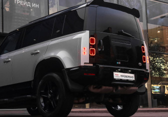 Подержанный автомобиль Land Rover Defender Suv 2020 года (22 фото)