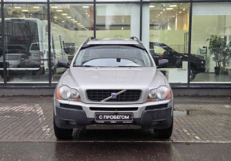 Подержанный автомобиль Volvo XC90 2004 года (2 фото)