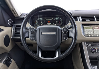 Подержанный автомобиль Land Rover Range Rover Sport 2017 года (22 фото)