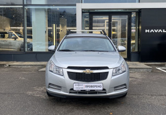 Подержанный автомобиль Chevrolet Cruze Hatchback 2012 года (2 фото)