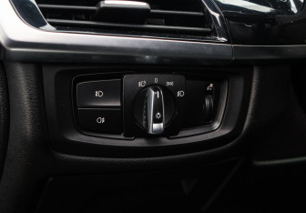 Подержанный автомобиль BMW X5 2017 года (16 фото)