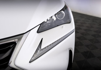 Подержанный автомобиль Lexus NX 2015 года (17 фото)