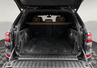 Подержанный автомобиль BMW X5 2020 года (9 фото)