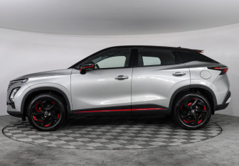 Подержанный автомобиль Omoda C5 2023 года (8 фото)