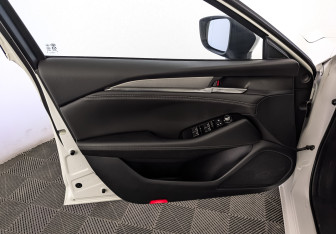Подержанный автомобиль Mazda 6 Sedan 2023 года (19 фото)