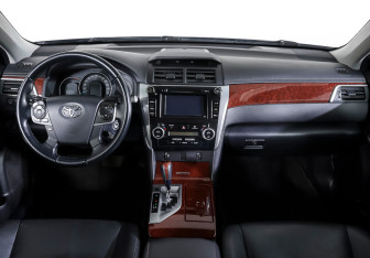 Подержанный автомобиль Toyota Camry Sedan 2013 года (13 фото)