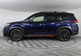 Подержанный автомобиль Subaru Forester Suv 2020 года (8 фото)