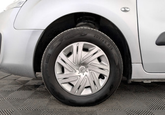 Подержанный автомобиль Citroen Berlingo 2021 года (18 фото)