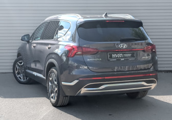 Подержанный автомобиль Hyundai Santa Fe 2021 года (7 фото)