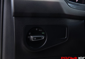 Подержанный автомобиль Volkswagen Tiguan 2017 года (17 фото)