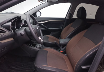 Подержанный автомобиль LADA (ВАЗ) Vesta Sedan 2017 года (10 фото)