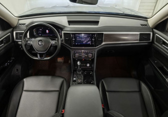 Подержанный автомобиль Volkswagen Teramont 2019 года (15 фото)