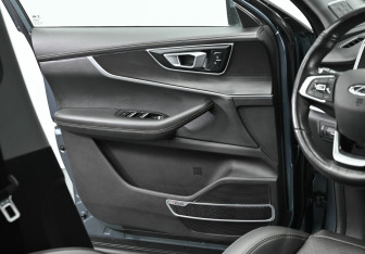 Подержанный автомобиль Chery Tiggo 8 2021 года (4 фото)