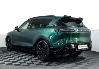 Подержанный автомобиль Voyah Free 2023 года (7 фото)