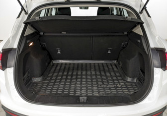 Подержанный автомобиль Geely Coolray 2022 года (10 фото)