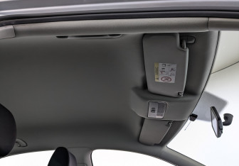 Подержанный автомобиль Volkswagen Polo Sedan 2015 года (22 фото)