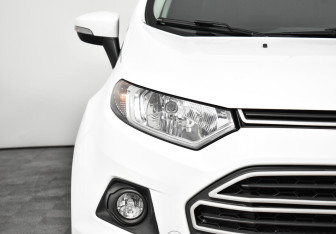 Подержанный автомобиль Ford EcoSport 2015 года (5 фото)