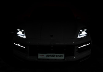 Подержанный автомобиль Porsche Cayenne 2024 года (26 фото)
