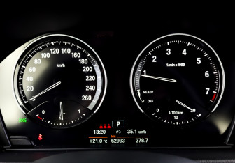 Подержанный автомобиль BMW X1 2022 года (13 фото)