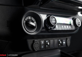 Новый Toyota Hilux 2025 (15 фото)