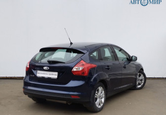 Подержанный автомобиль Ford Focus Hatchback 2012 года (5 фото)