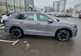 Новый Volkswagen Tiguan 2025 (10 фото)