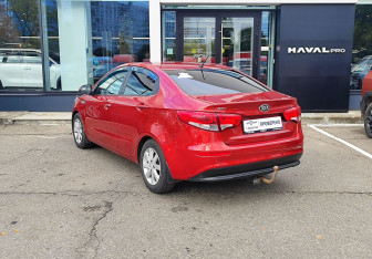 Подержанный автомобиль Kia Rio Sedan 2016 года (7 фото)