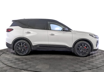 Подержанный автомобиль Chery Tiggo 7 Pro Max 2024 года (4 фото)