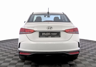 Подержанный автомобиль Hyundai Solaris Sedan 2021 года (6 фото)