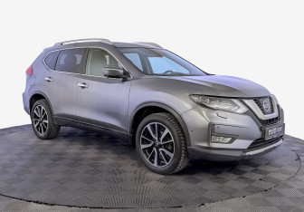 Подержанный автомобиль Nissan X-Trail 2019 года (3 фото)