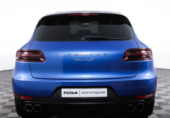 Подержанный автомобиль Porsche Macan 2014 года (14 фото)