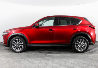 Подержанный автомобиль Mazda CX-5 2019 года (3 фото)