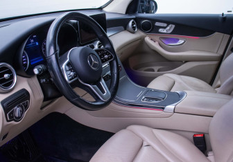 Подержанный автомобиль Mercedes-Benz GLC Coupe 2021 года (9 фото)