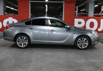 Подержанный автомобиль Opel Insignia Sedan 2013 года (4 фото)
