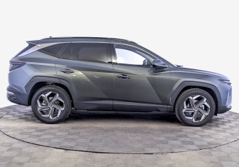 Подержанный автомобиль Hyundai Tucson 2023 года (4 фото)