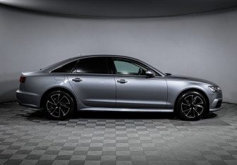 Подержанный автомобиль Audi A6 Sedan 2017 года (4 фото)