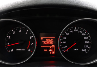 Подержанный автомобиль Mitsubishi ASX 2010 года (7 фото)