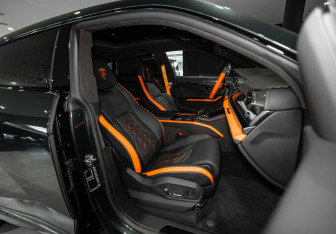 Подержанный автомобиль Lamborghini Urus 2025 года (20 фото)