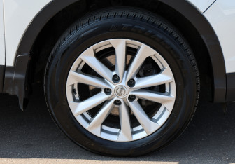 Подержанный автомобиль Nissan Qashqai 2014 года (21 фото)