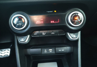 Подержанный автомобиль Kia Picanto 2017 года (14 фото)