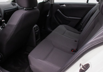 Подержанный автомобиль Volkswagen Jetta Sedan 2014 года (11 фото)