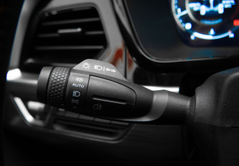 Подержанный автомобиль Geely Tugella 2023 года (13 фото)