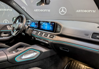 Подержанный автомобиль Mercedes-Benz GLE 2022 года (11 фото)