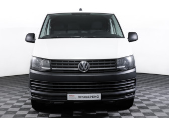 Подержанный автомобиль Volkswagen Transporter Van 2018 года (2 фото)