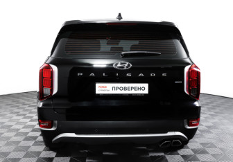 Подержанный автомобиль Hyundai Palisade 2018 года (6 фото)
