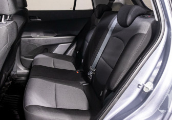 Подержанный автомобиль Hyundai Creta 2019 года (13 фото)