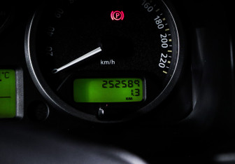 Подержанный автомобиль Land Rover Freelander 2010 года (11 фото)