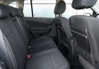 Подержанный автомобиль Renault Koleos 2012 года (12 фото)