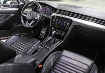 Подержанный автомобиль Volkswagen Passat Wagon 2019 года (12 фото)